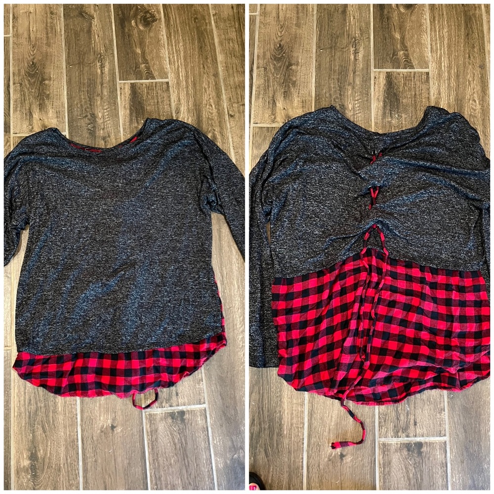 Women’s size XXL long sleeve sweater shirt. Maurice’s brand.